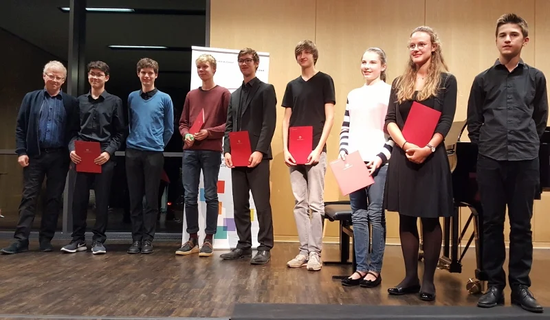 v.l: Martin Hummel, Maximilian Beer, Konrad Fitzenberger, Anton Betz, Elias Falk, Ludwig Dorner, Alma Keilhack, Marlene Durner, Konstantin Egensperger