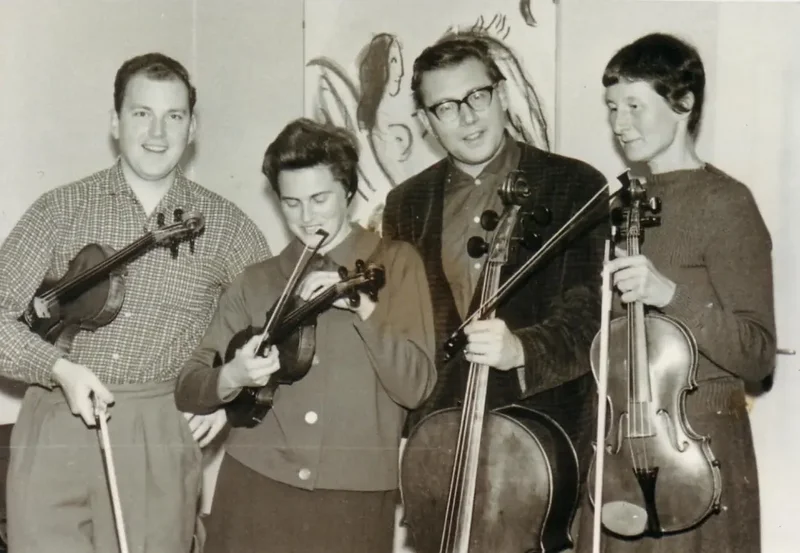 Das Hummel-Quartett, 1961
(v. l. Peter Liehr, Inken Hummel, B. Hummel, Edith Klein)