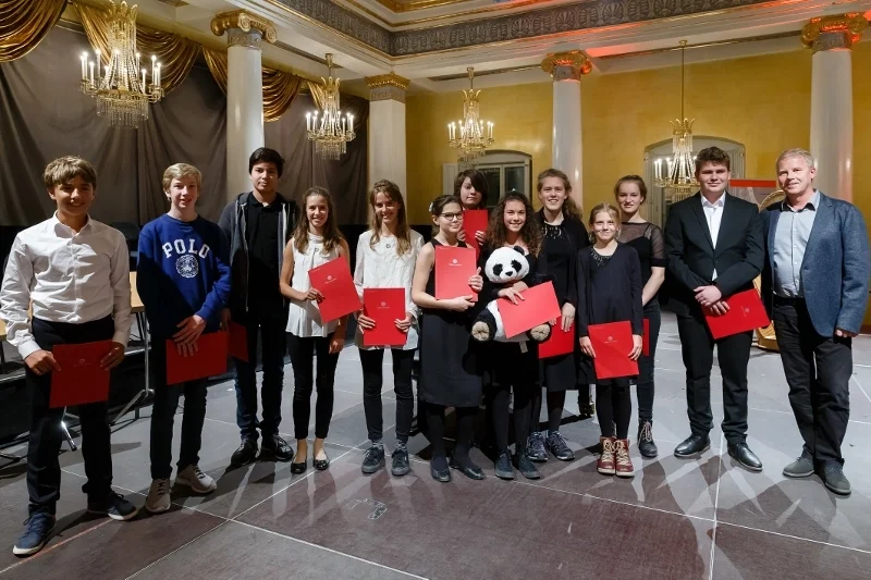 From left to right: L. Creuz, Th. Haas, R.M. Huang, M. Navarri, M. Navarri, G. Hansen, L. Schuster, M. Heitkamp, A. Nigge, S. Gabbe, R. Ramisch, M. Müller, M. Hummel